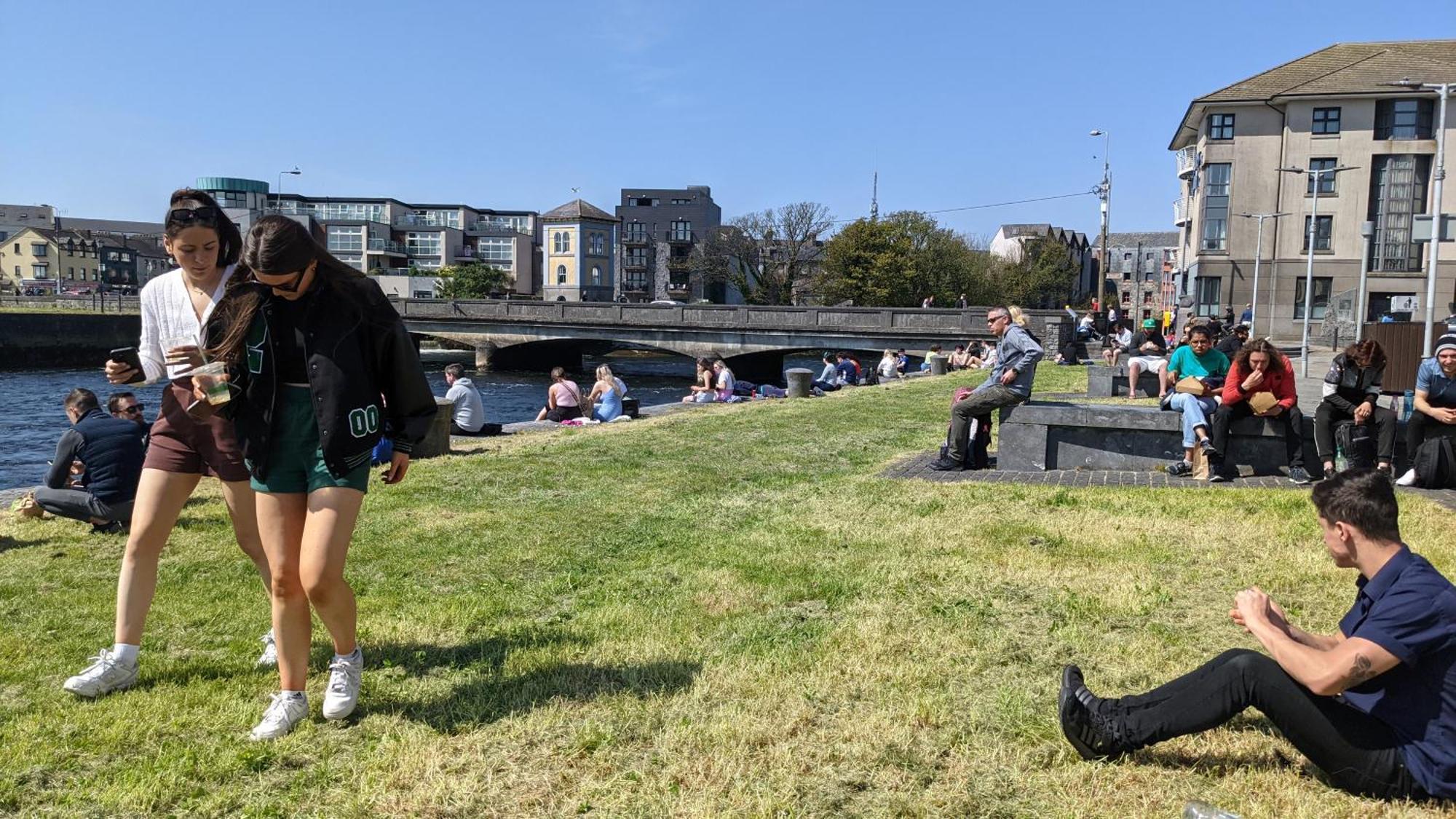 Heart Of City Centre Stunning View Galway Exteriör bild